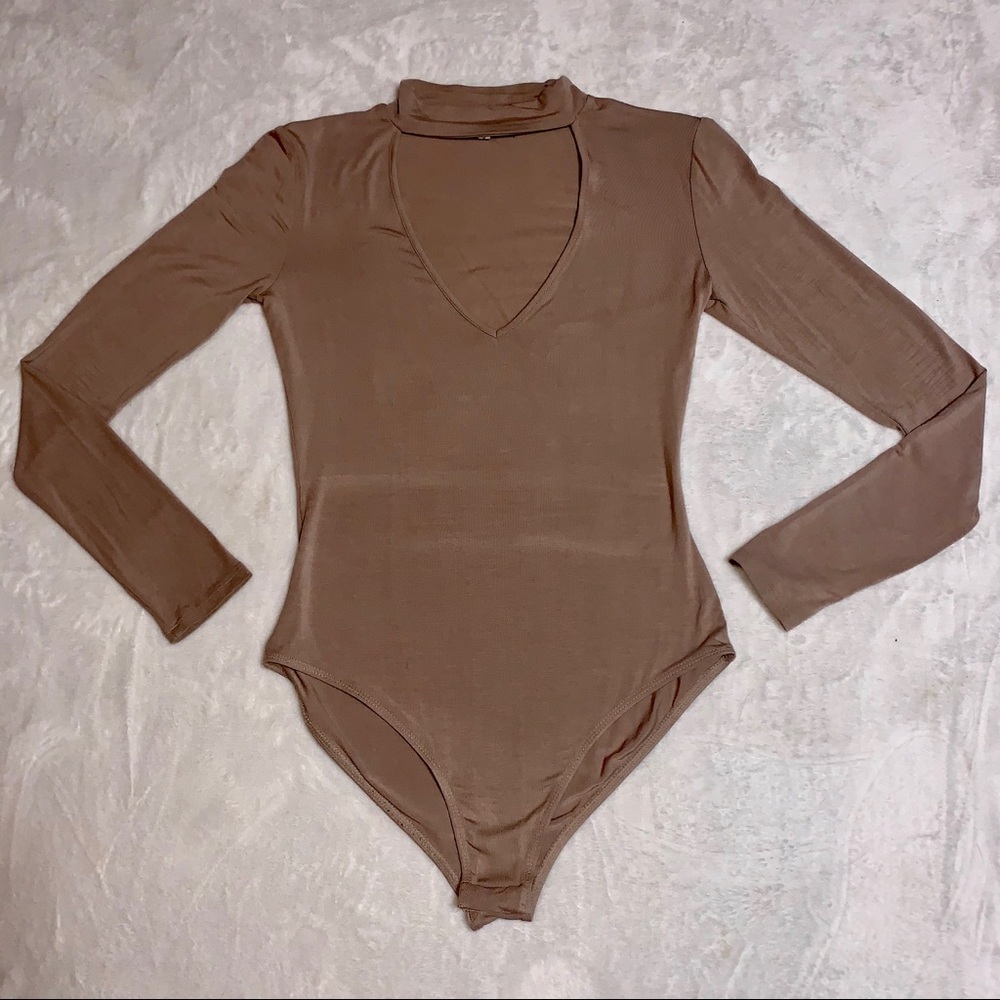 Kendall and Kylie Tan/Beige Bodysuit Size … - Picture 4 of 10